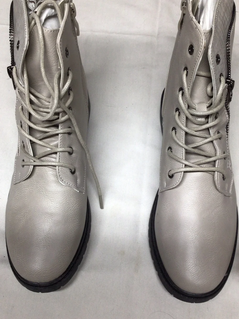 Wanted Light Gray Lace-Up Chukka Boots with Side Zipper